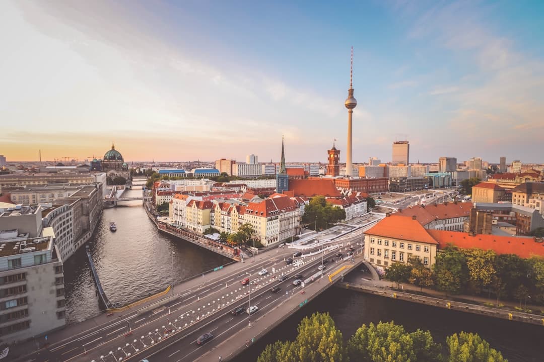 Bodas en Berlin - Vanguardia urbana y contrastes históricos
