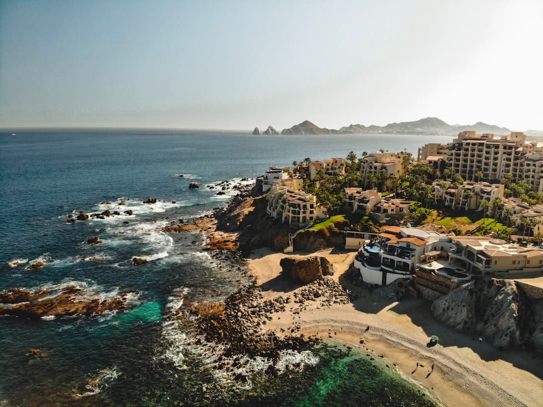 Bodas en Cabo San Lucas - Donde el desierto se funde con el lujo del Pacífico