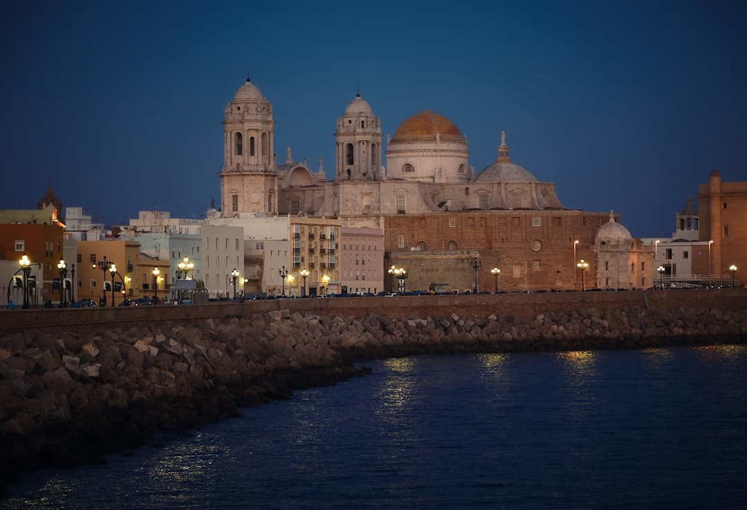 Bodas en Cádiz - Luz trimilenaria y alegría atlántica