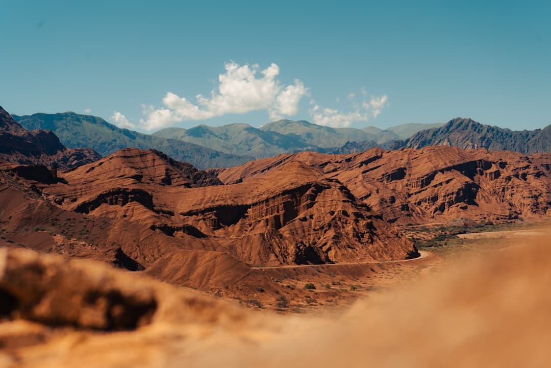 Bodas en Cafayate - El oasis vitivinícola de alta gama en los Valles Calchaquíes con quebradas de arcilla roja, viñedos de Torrontés y estancias coloniales bajo cielos estrellados