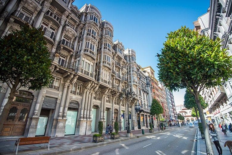 Bodas en Oviedo - Regia elegancia en el paraíso natural